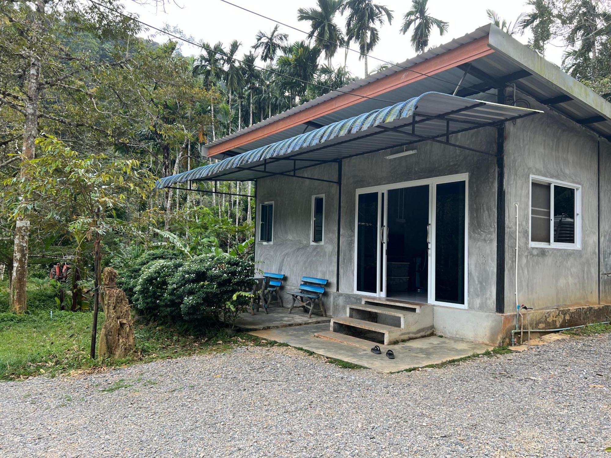 Baan Suan Tondin Hotel Satun Bagian luar foto