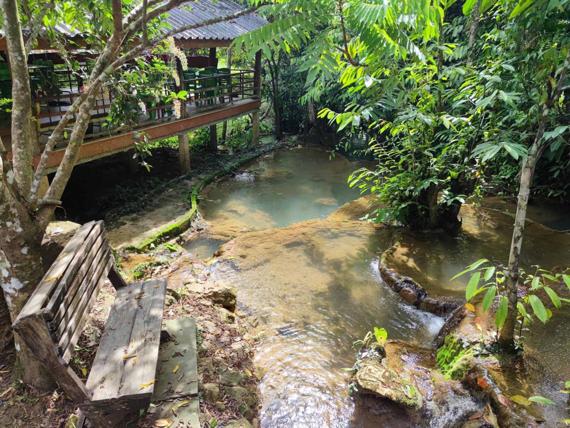 Baan Suan Tondin Hotel Satun Bagian luar foto