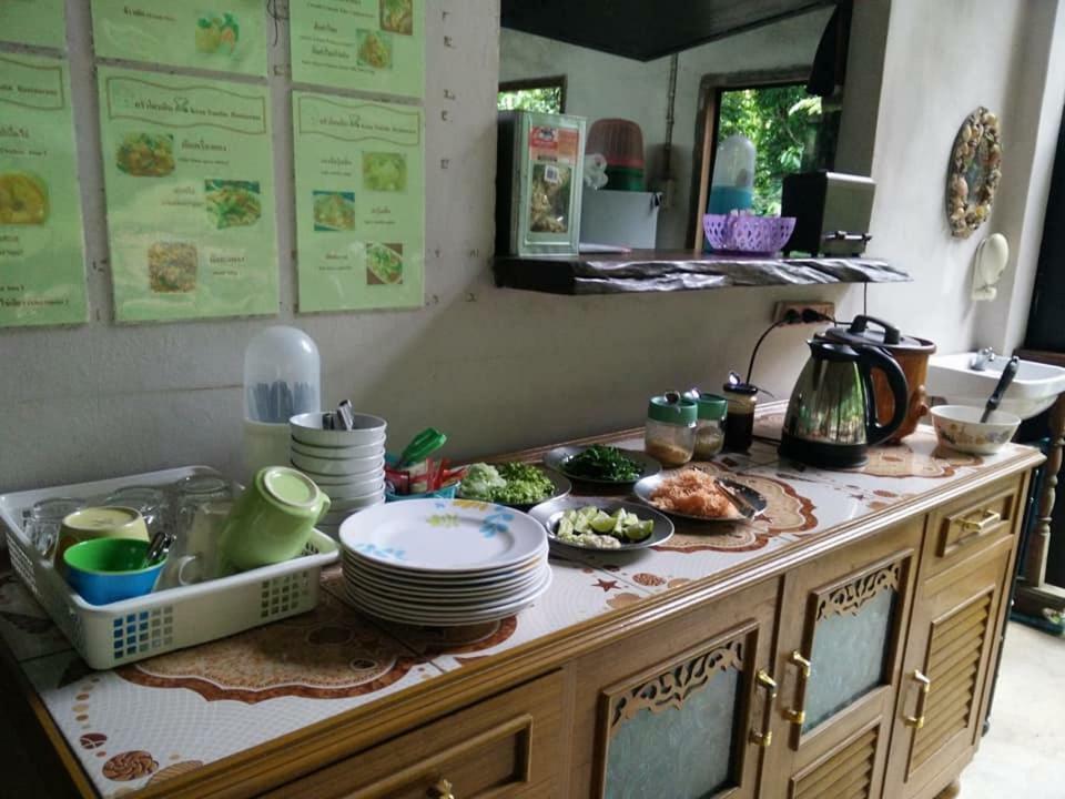Baan Suan Tondin Hotel Satun Bagian luar foto